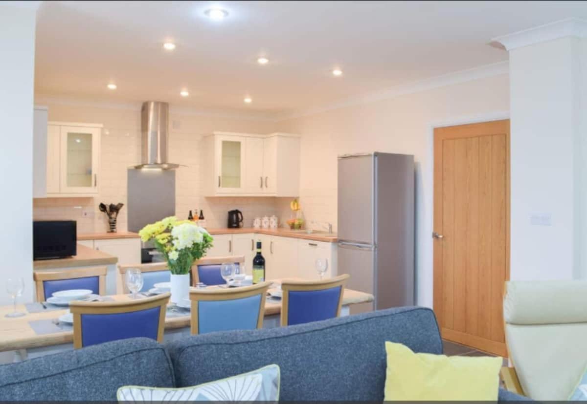 Luxury Cottage With Private Indoor Hot Tub+Woodlands Llanfyrnach Eksteriør bilde